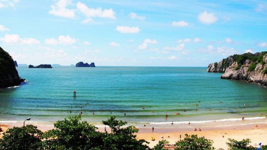 Top 3 paradise beaches in northern Vietnam