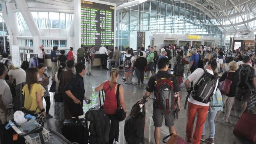 Indonesia to tighten security check on Malaysians, Singaporeans