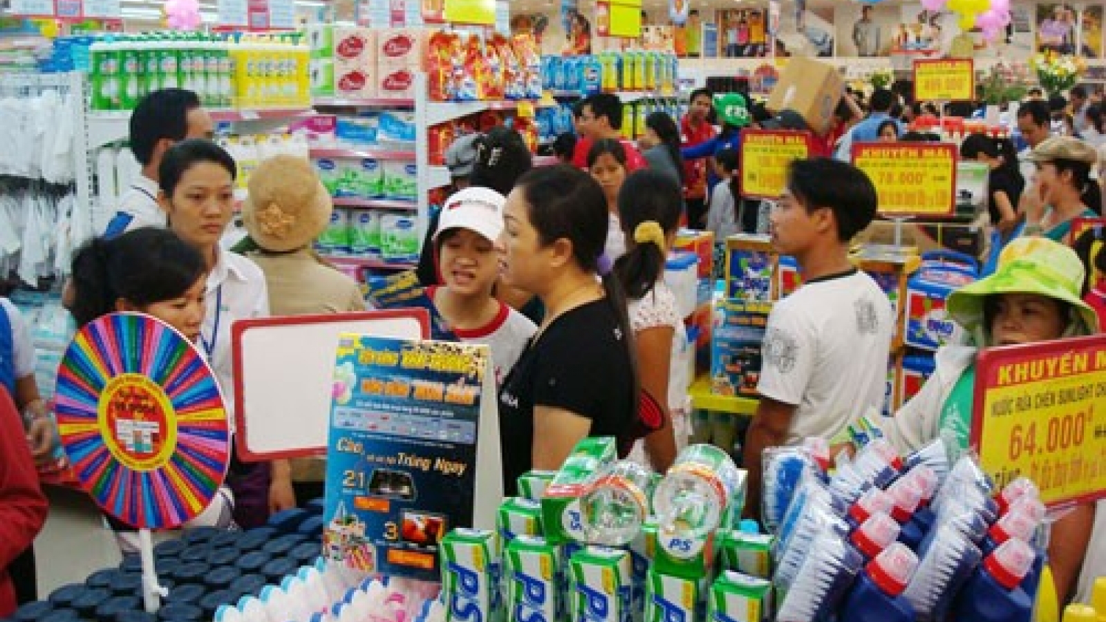 Foreign investors keen on retail sector
