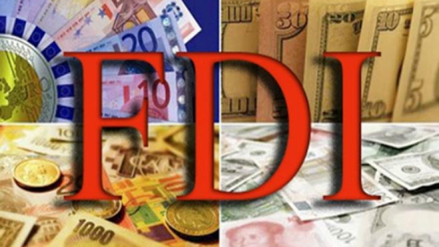 Multi-billion dollar projects, approved in 'red-carpet' period, lose licenses