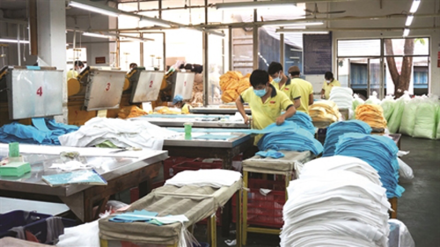 Vietnam’s garment industry can’t keep ‘waiting for the TPP’