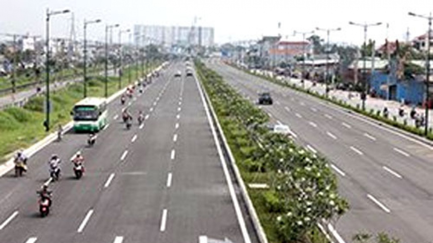 HCM City to build bus-only lanes in 2017