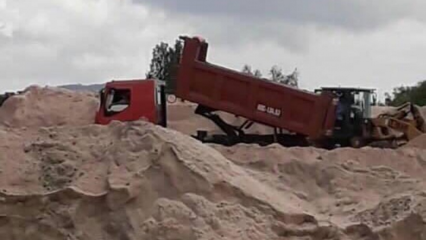 Binh Thuan cracks down on illegal sand mining