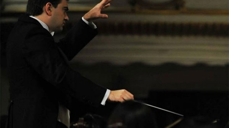 Hanoi Opera House to be filled with Spanish music