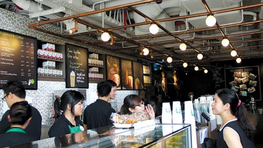 Foreign café chains facing competition from local outlets
