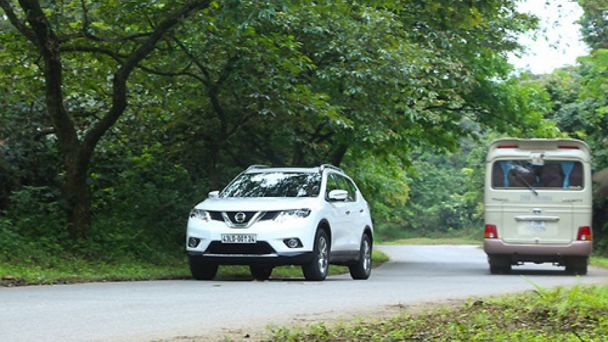 Vietnamese auto market: expensive cars sell better