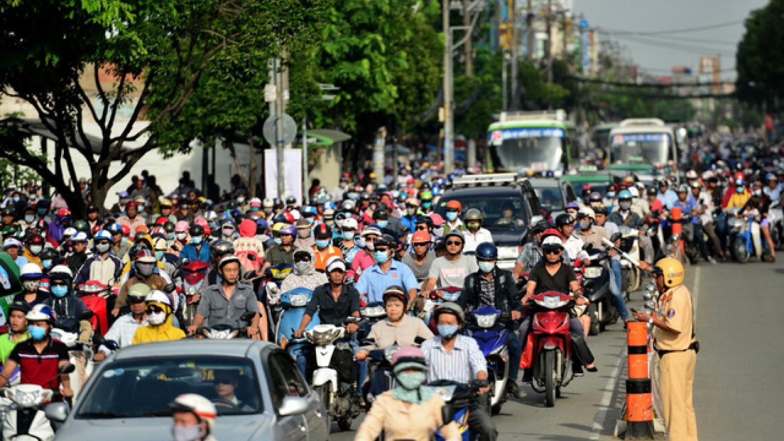 Investors pouring money into transport infrastructure