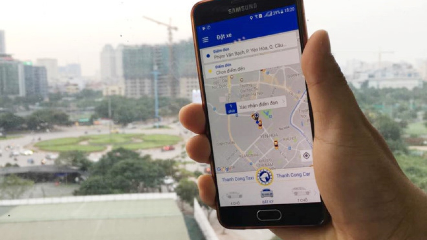 Traditional taxi firms’ e-hailing apps struggle to keep up with Grab, Uber