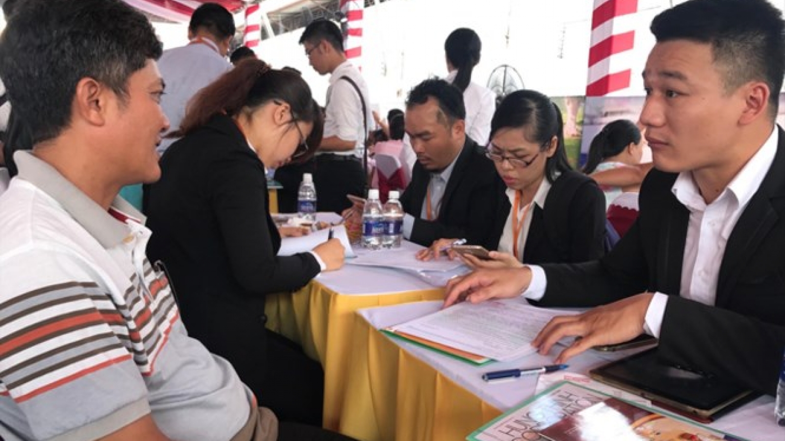 OVs say complicated procedures make it difficult to buy houses