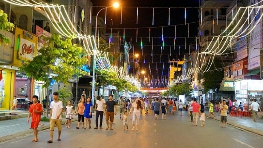 Hanoi to prolong Hoan Kiem pedestrian streets pilot