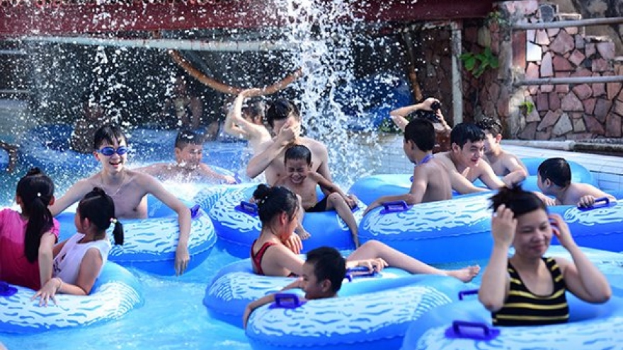West Lake Water Park to open in Hanoi this April