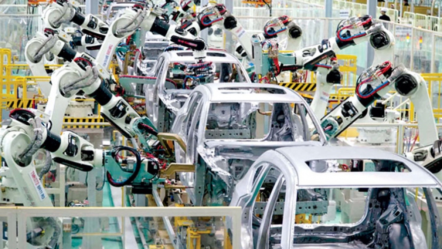 Robots, smart factories now more common in Vietnam