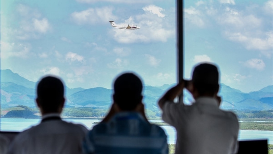 Developing airports: new playing field for billionaires