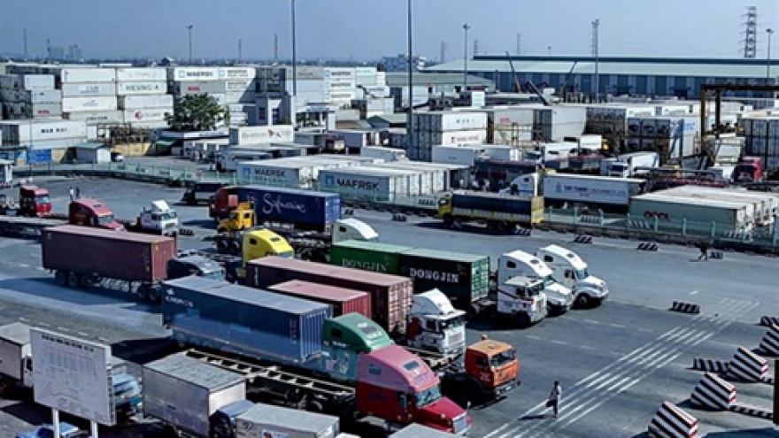 
        HCM City to build inland container depots
                              