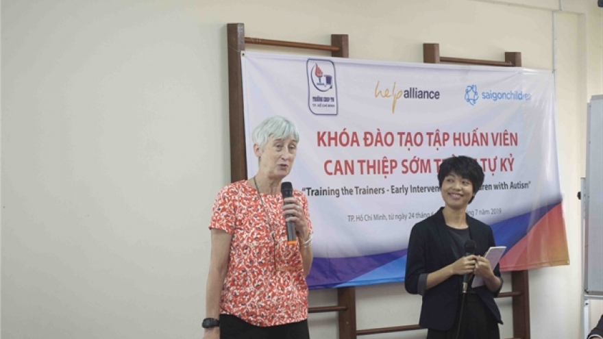 Training-the-trainers course aims to help autistic children