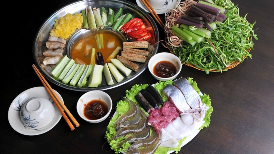 Lau mam (salted fish hotpot)