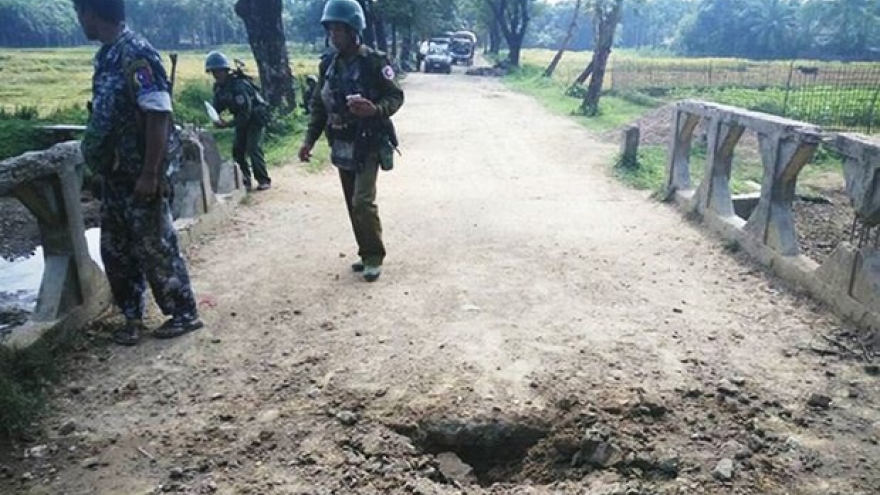 Myanmar: Eight dead in army and militants’ clashes