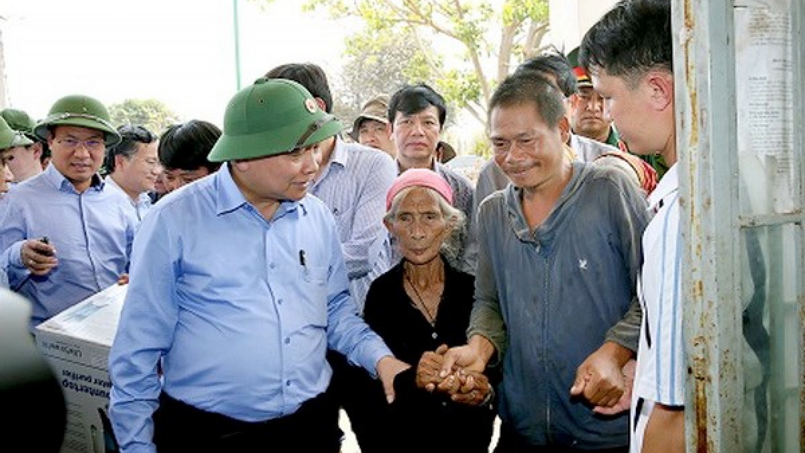 Deputy PM tours drought-hit Central Highlands localities