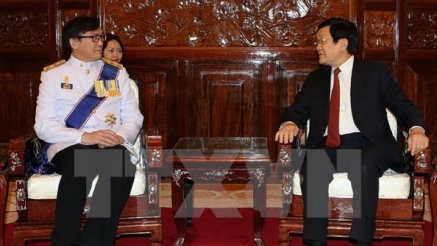 President greets incoming ambassadors