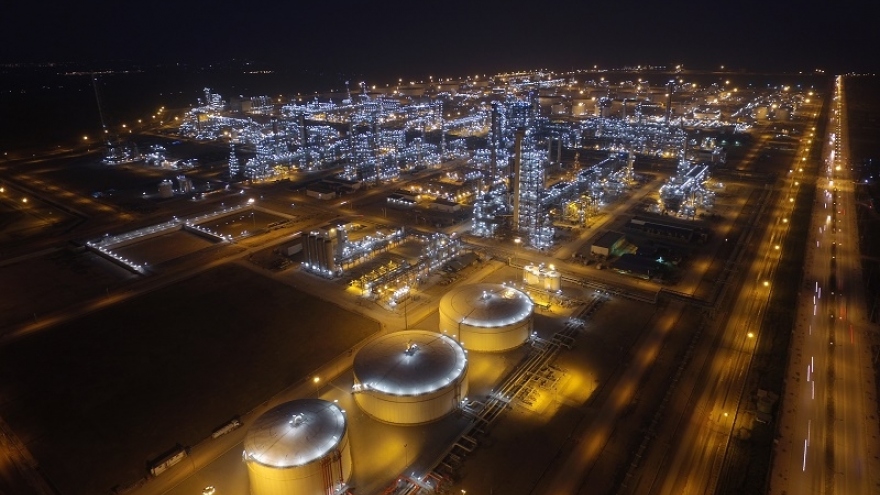 Nghi Son successfully produces first batch of diesel oil