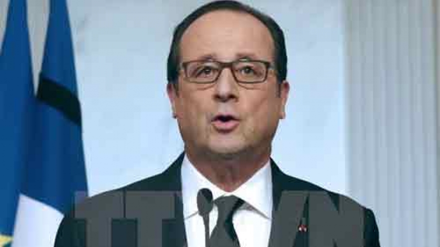 French President’s visit to develop relations with Vietnam