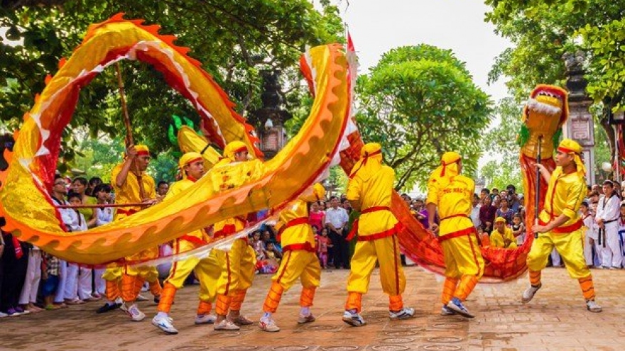 Vietnam's 7 most spectacular festivals in UK magazine