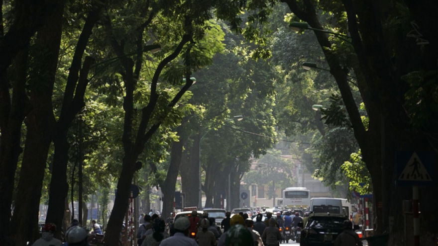 Hanoians living slower in autumn 