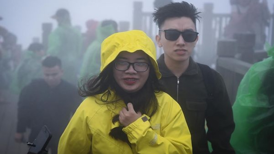 Hanoi sees first cold front of this year