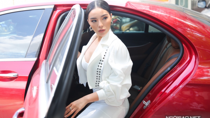 Huong Giang, Ky Duyen stylish to judge Vietnam Supermodel 2018