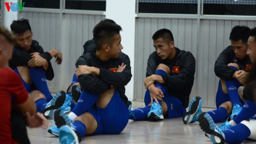 Gloomy days put damper on U22 training camp