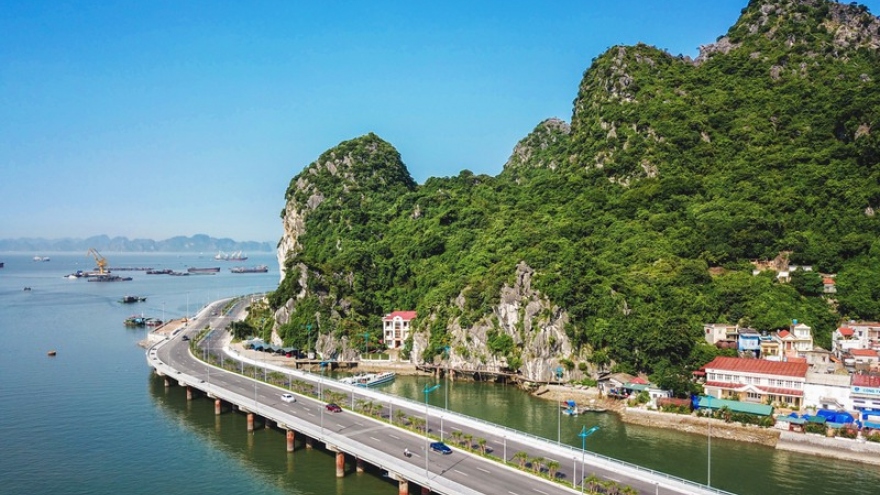 Discovering scenic coastal road in Ha Long