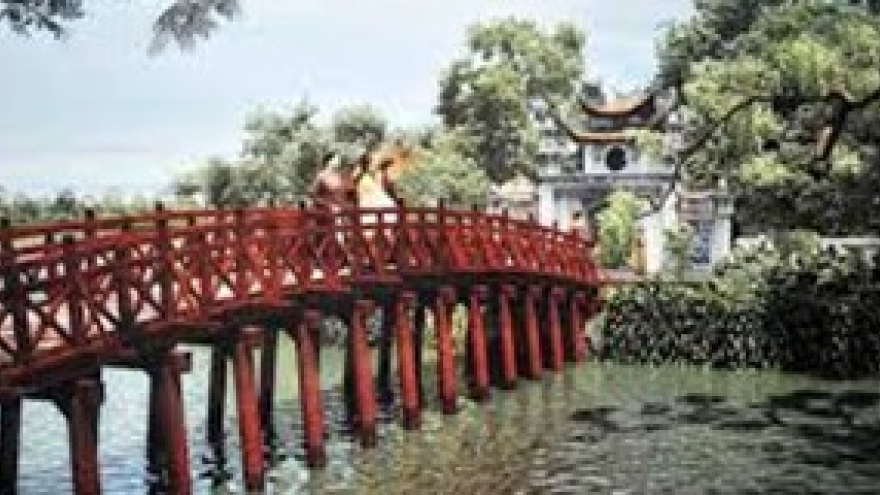 Clip: Hanoi, a ‘dreamy’ city in CNN
