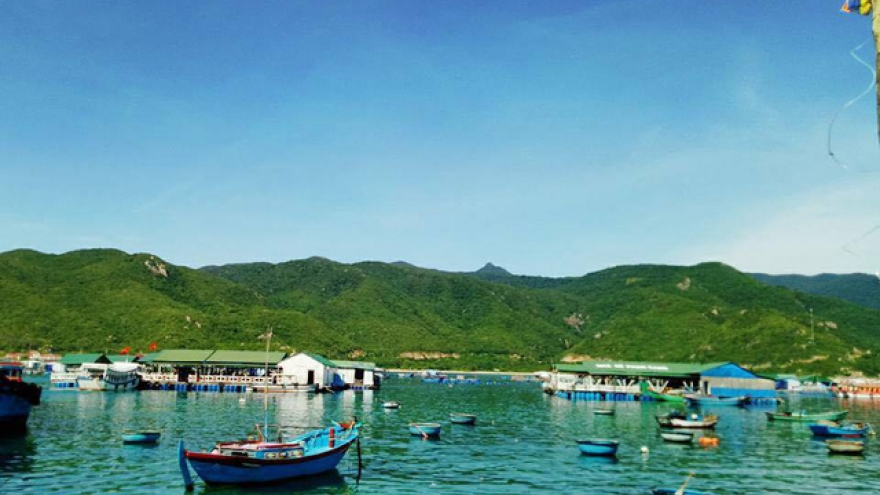 Top 5 islands to enjoy lobsters in Vietnam
