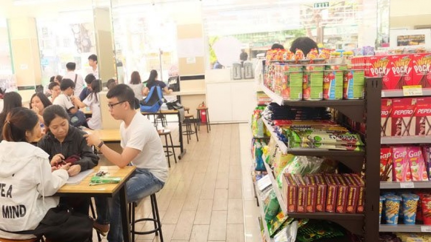 
        Vietnam’s retail sales leap to US$118 billion
                              
