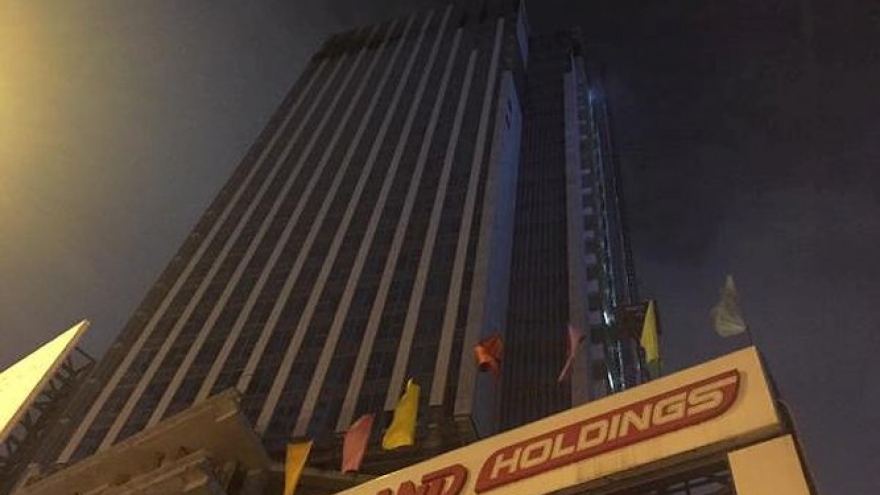 Fire engulfs supper floors of MB Grand Tower in Hanoi