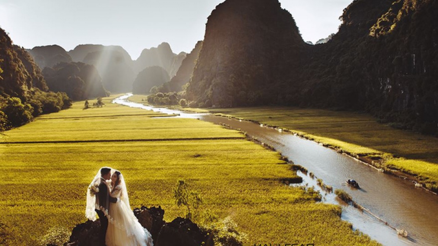 Scenic bliss for wedding portraits in Vietnam