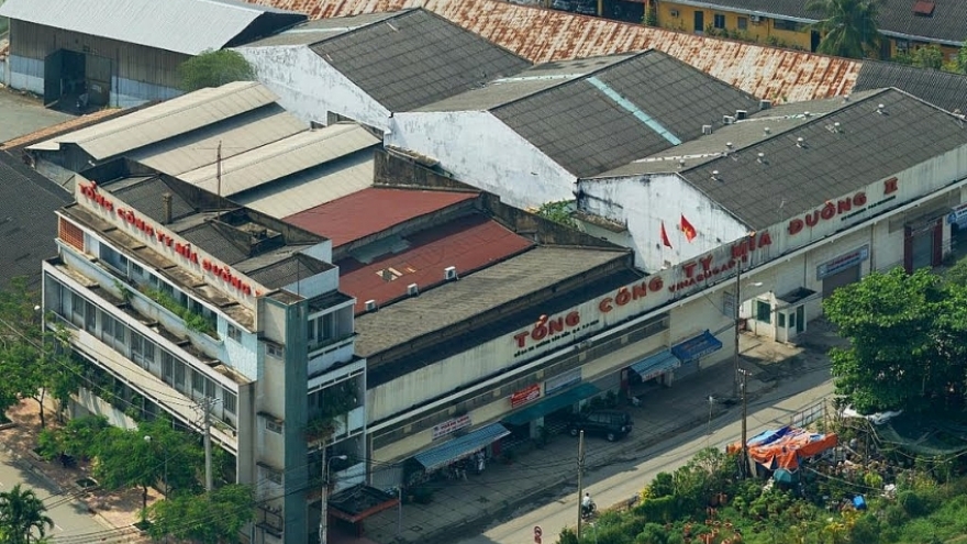 Seven investors registered to buy all Vinasugar II shares at auction
