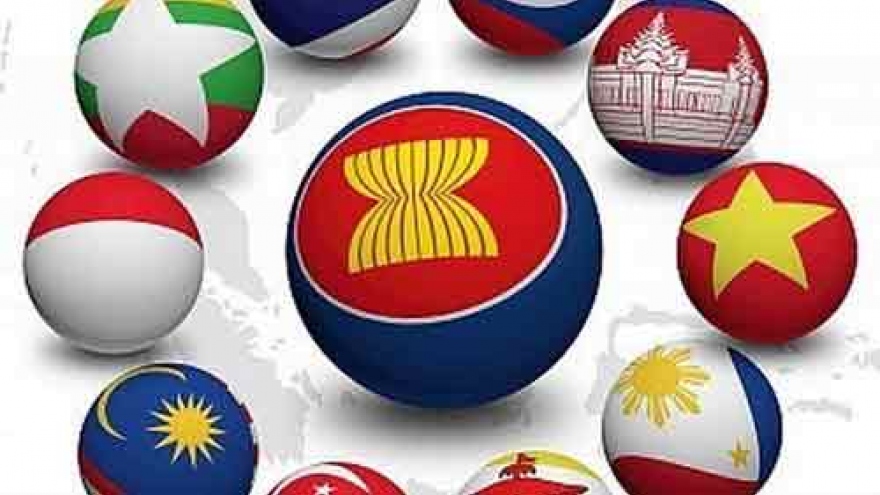 ASEAN connectivity plan reviewed in Indonesia