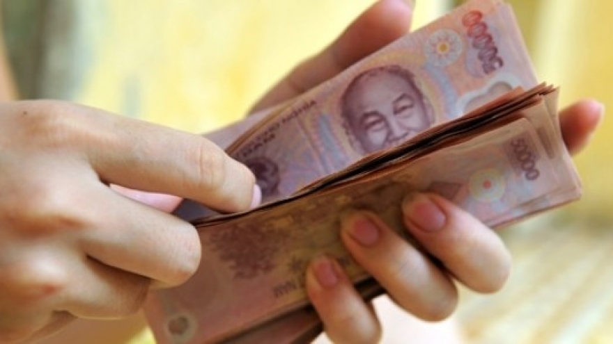 Civil servants base salary up 5%