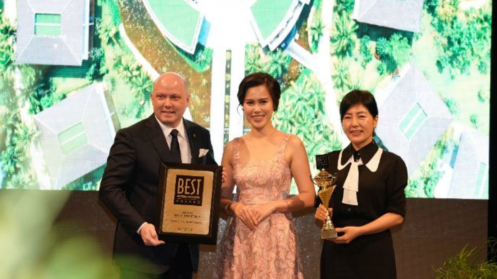 Novotel Phu Quoc awarded “Leading Family Resort 2019”