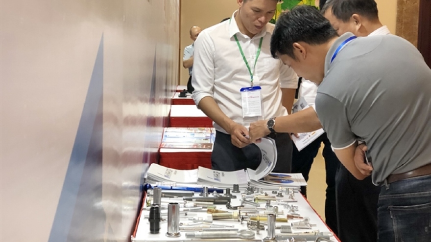 HCM City fair brings together supporting industries, manufacturers