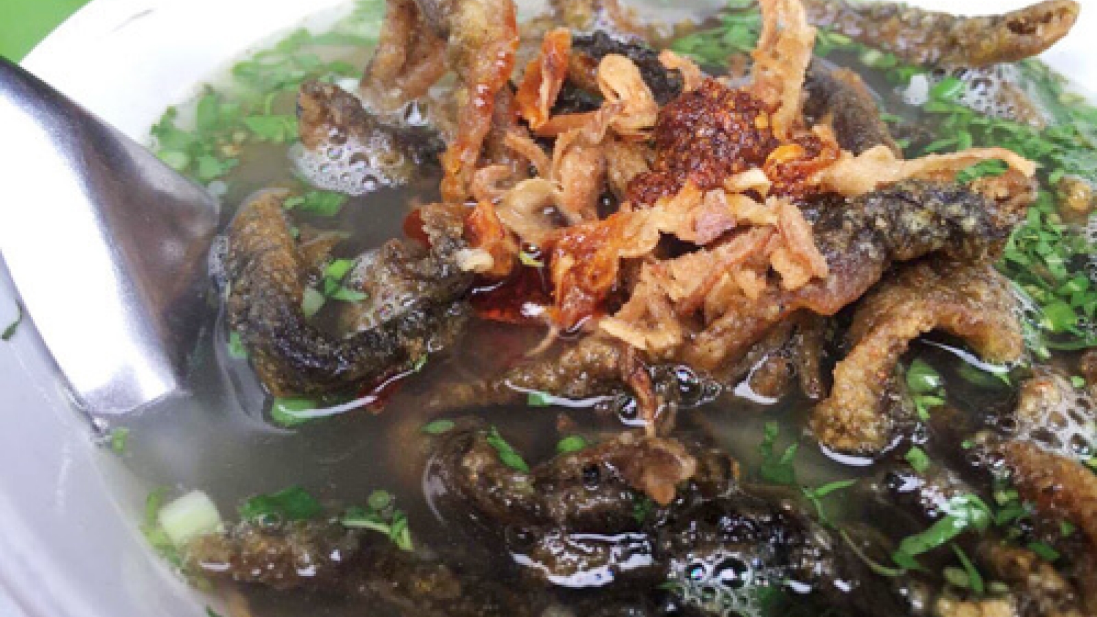 Waiting for a perfect bowl of eels soup