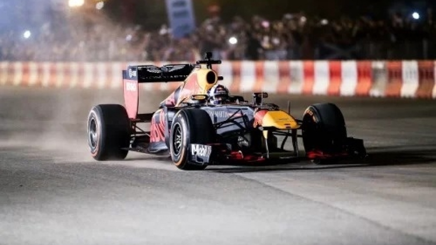 Organizers to select 1,000 volunteers for Hanoi F1 race