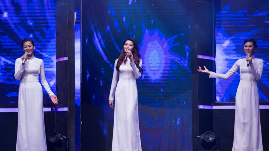 Quynh Chau makes Miss Ao Dai Vietnam finals 