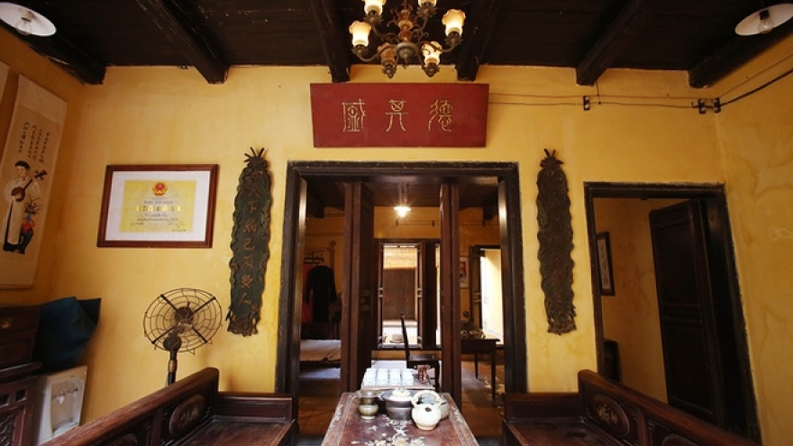 François Hollande’s itinerary includes tour of Ancient House