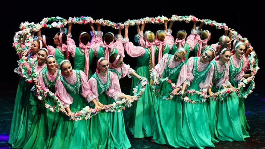 Russian folk culture on show in Hanoi