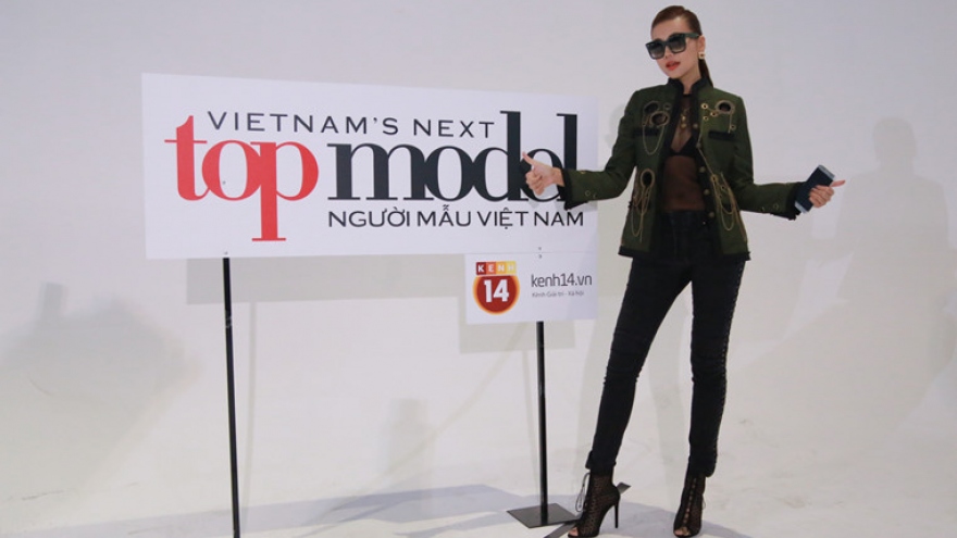 Supermodel Thanh Hang charming in Top Model Online