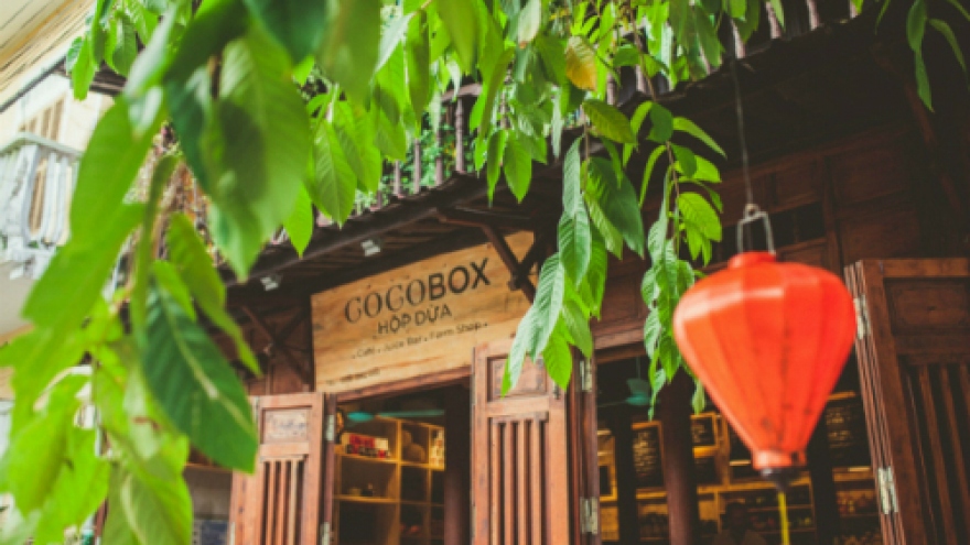 
        8 essential coffee shops in Hoi An
                              