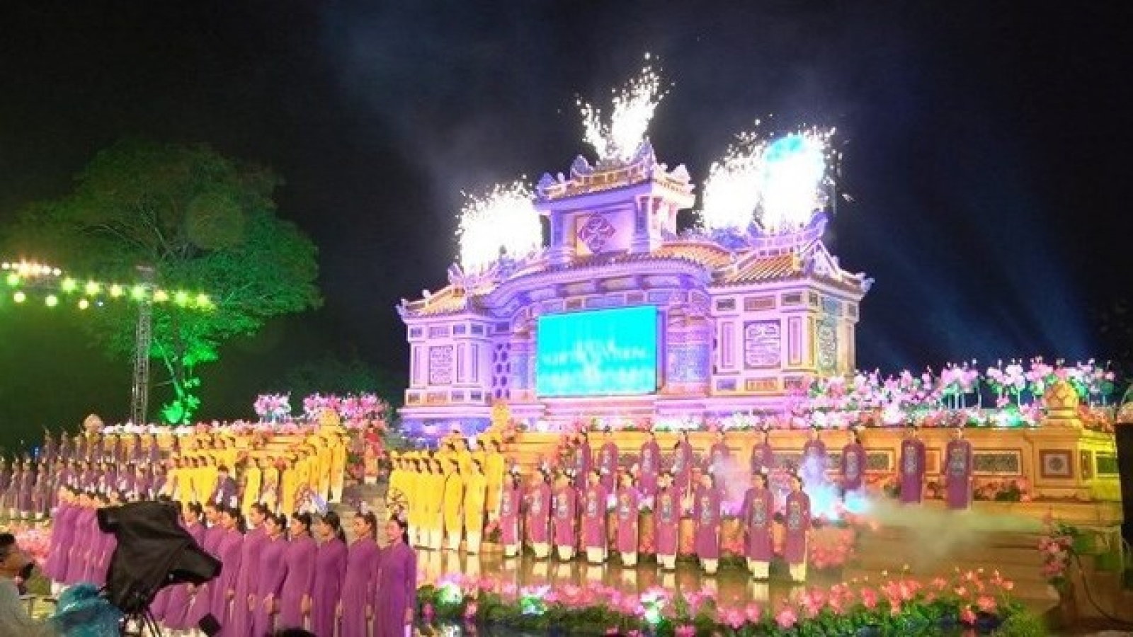 Hue traditional craft festival wraps up