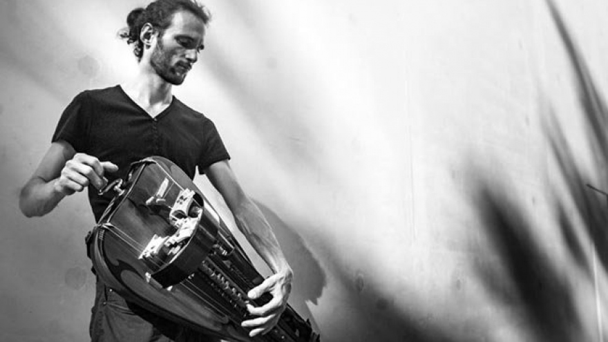 French artist to introduce thousand-year-old instrument in Hanoi
